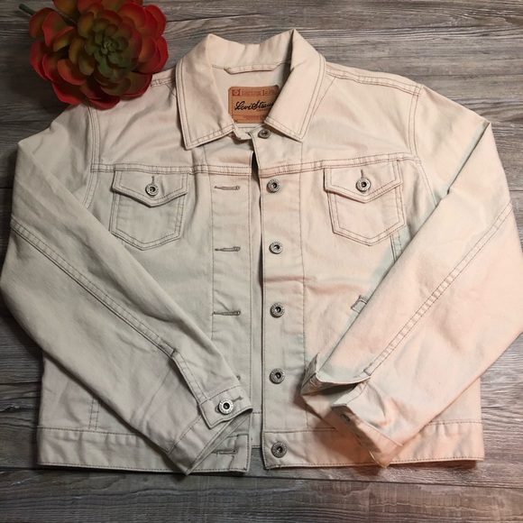 cream levis jacket